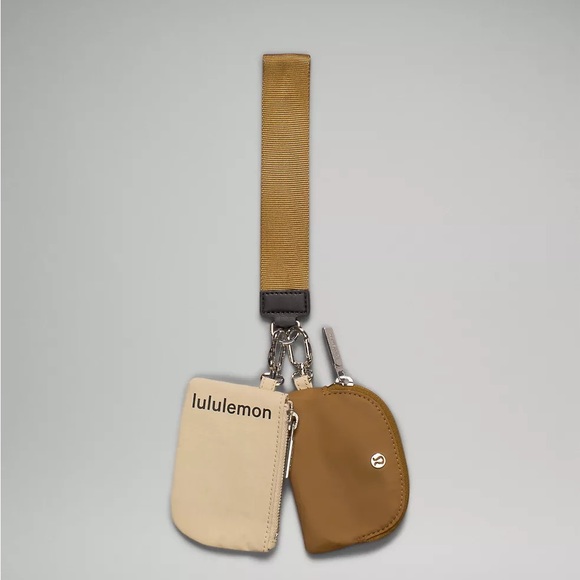 NEW LULULEMON Dual Pouch Wristlet